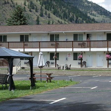 Elks Motel Keremeos Eksteriør billede